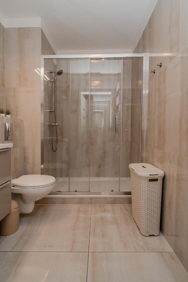 Totu Home Waterlane Island Apartments غدانسك المظهر الخارجي الصورة